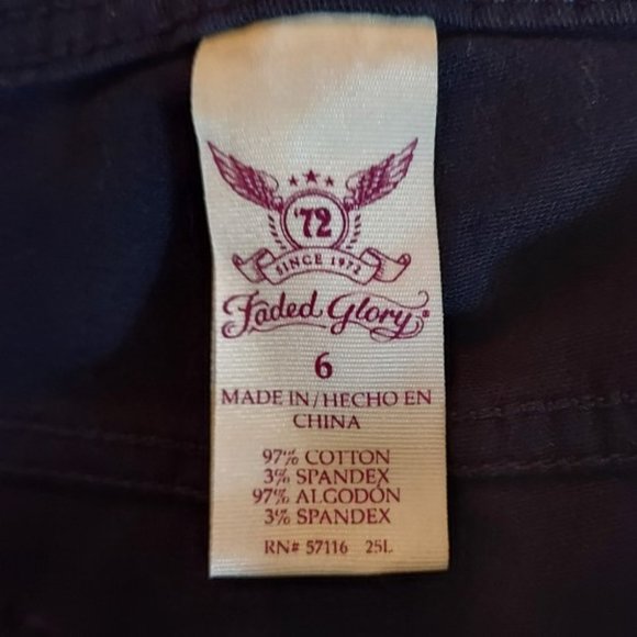 Faded Glory Black Denim 5 Pocket Cuff Capri Jeans Size 6 NWOT - Picture 6 of 7